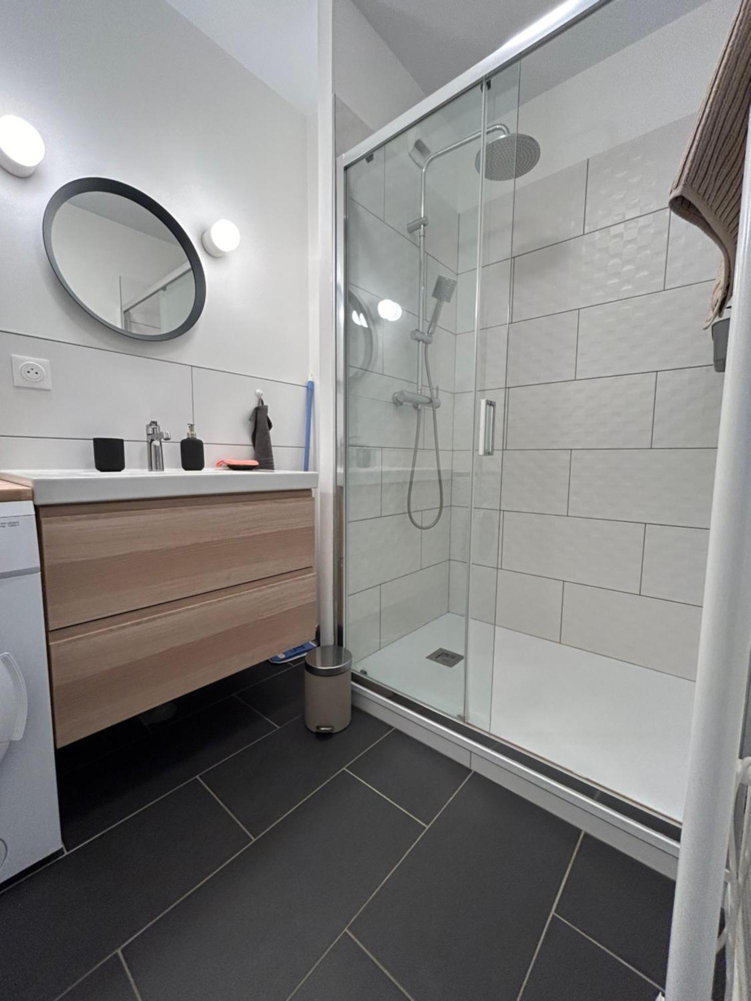 Le Patio : Appartement Chic 3 Chambres Au Coeur De Pau Eksteriør bilde