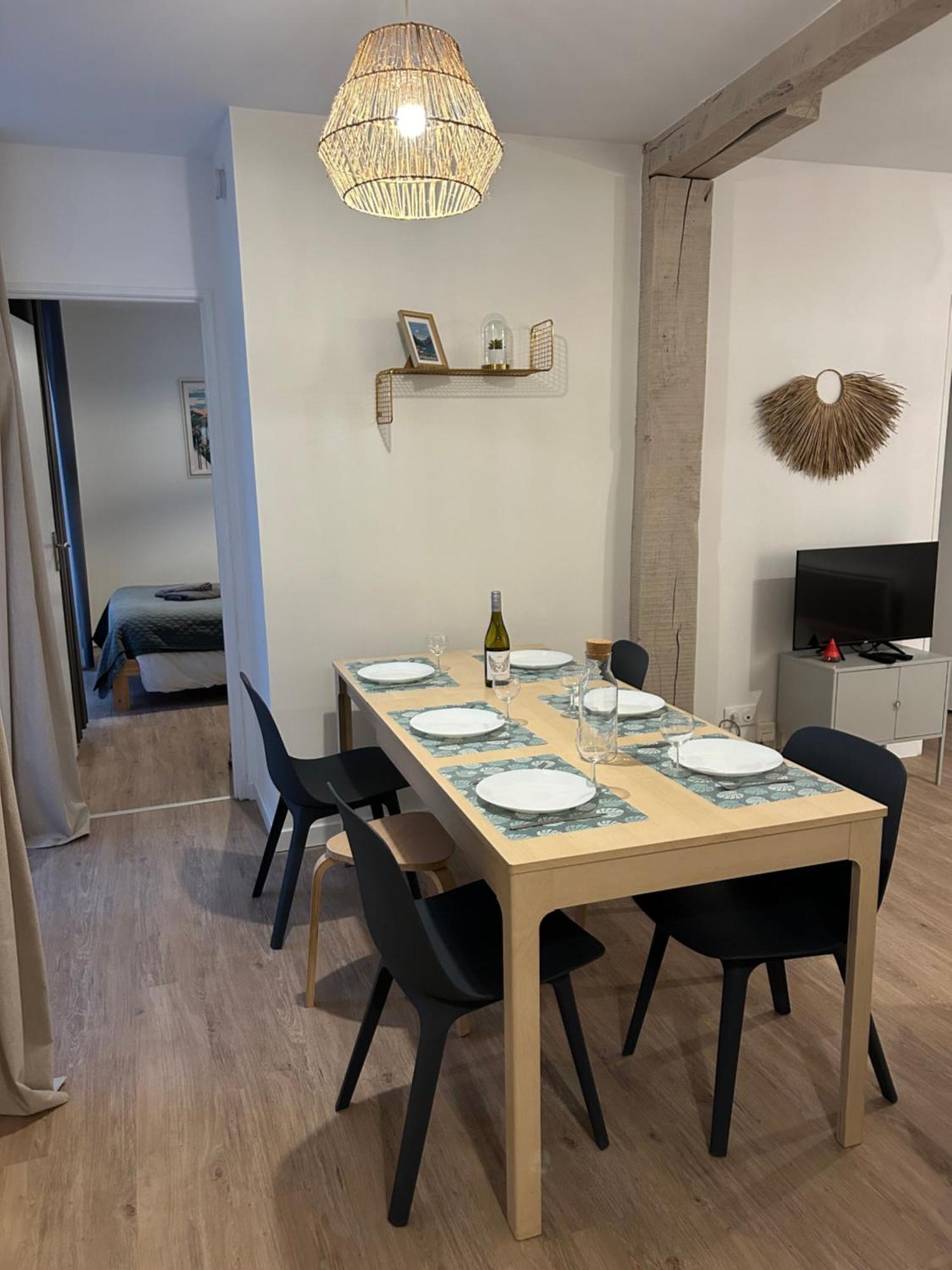 Le Patio : Appartement Chic 3 Chambres Au Coeur De Pau Eksteriør bilde