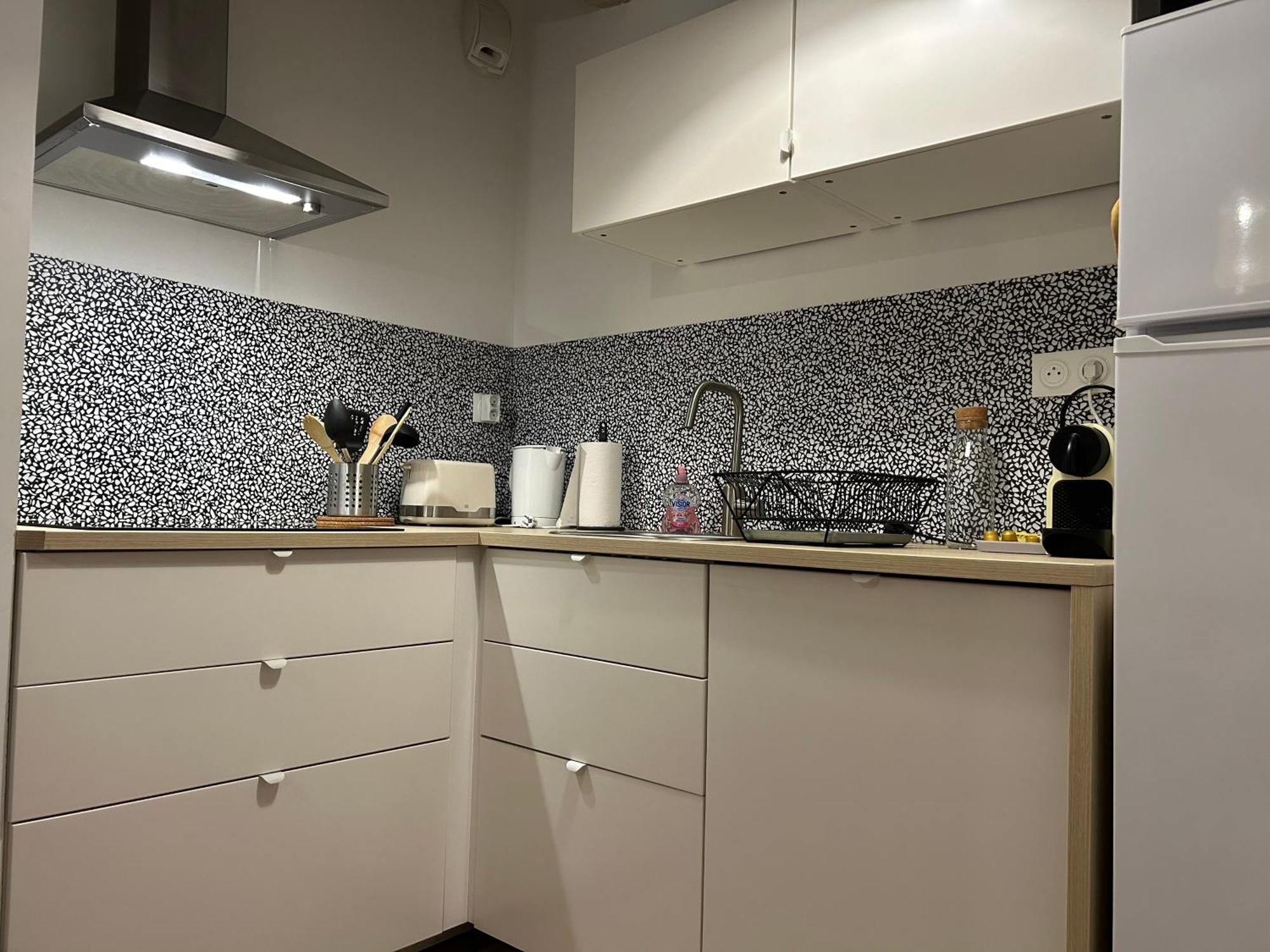 Le Patio : Appartement Chic 3 Chambres Au Coeur De Pau Eksteriør bilde